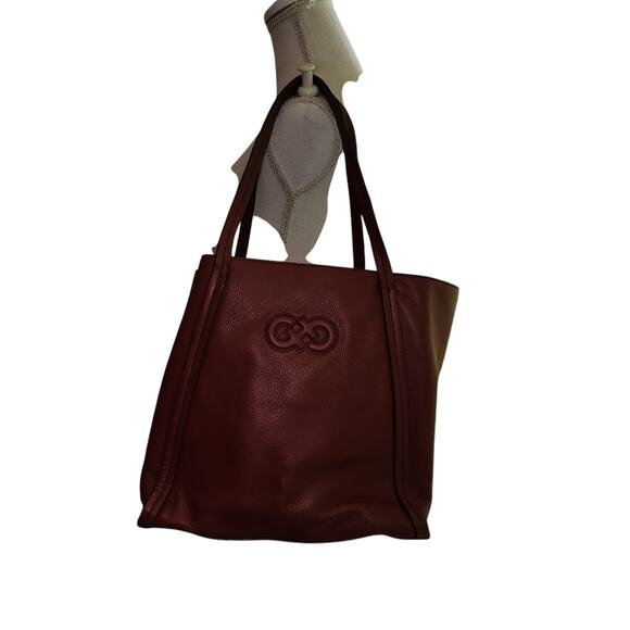 COLE HAAN EUC LRG RED LEATHER TOTE BAG. .. - Picture 7 of 9